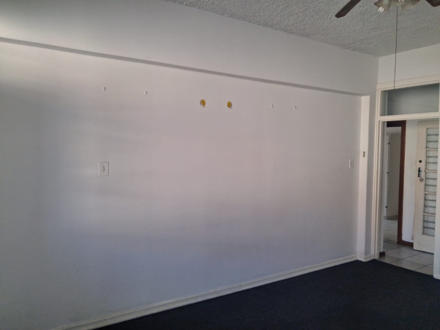 To Let 1 Bedroom Property for Rent in Southernwood Eastern Cape